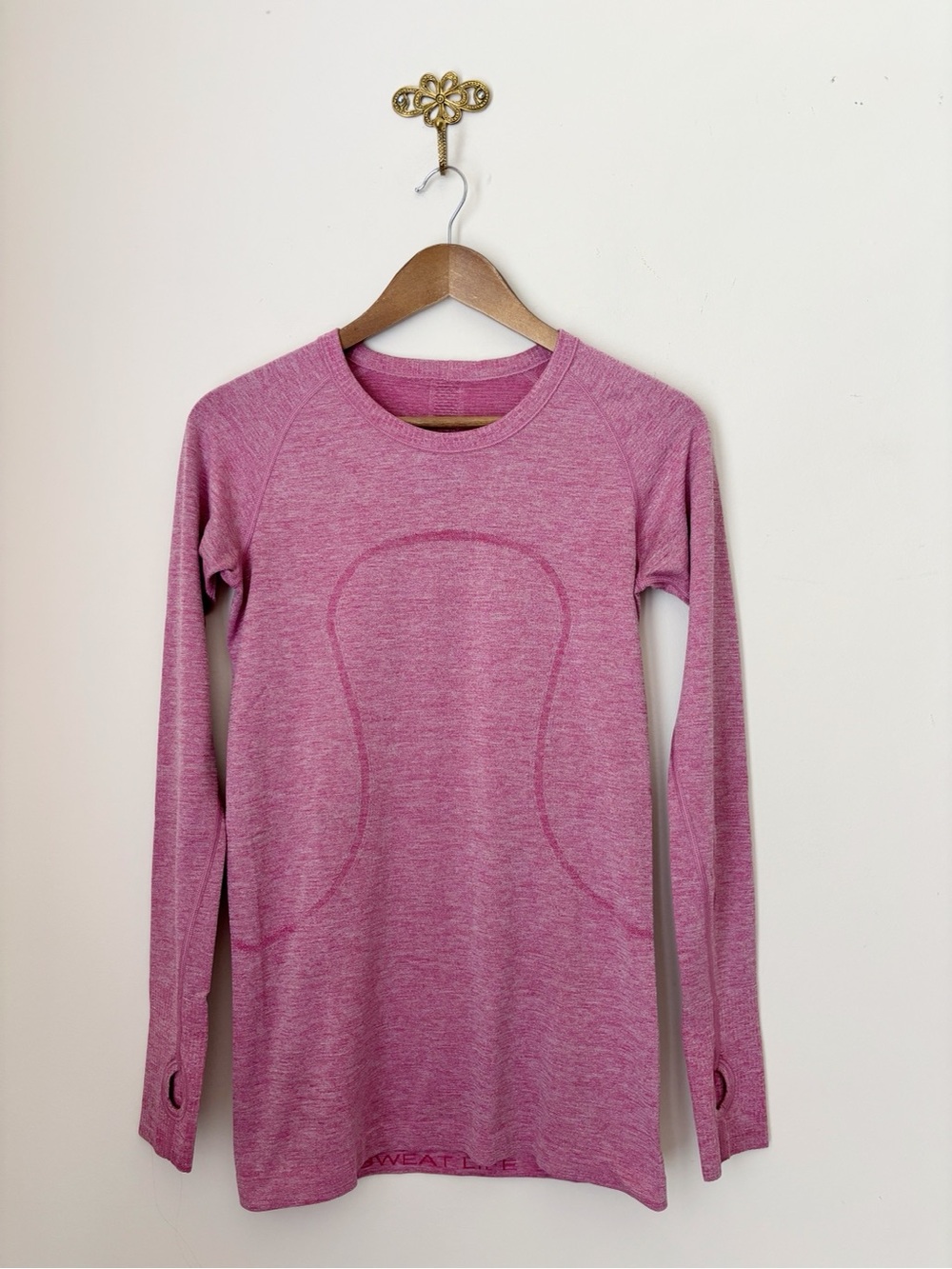 Lululemon Swiftly Tech Long Sleeve Crew Sz 8 Sparkle Pink Silver